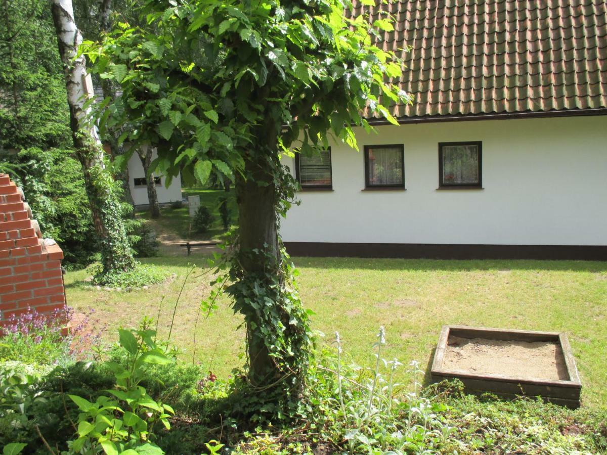 Domek Nad Jeziorem Kretowiny Exterior photo